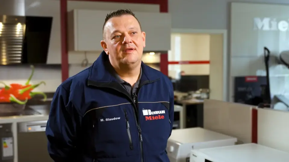 Kurt A. Behrmann Wäschereimaschinen und Reinigungsanlagen GmbH – 6 Elektroniker als Servicetechniker eingestellt